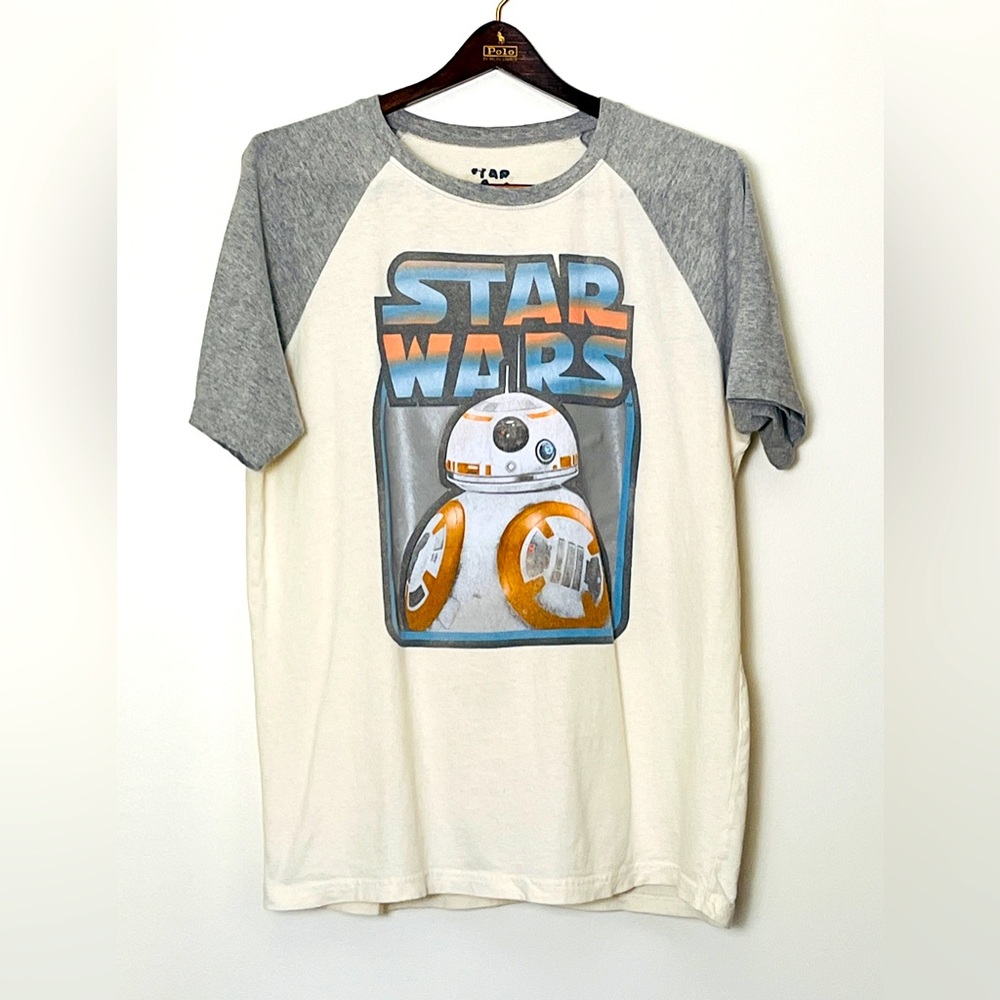Star Wars T-Shirt Men’s Medium Gray Oatmeal Disney‎ BB-8 Graphic Ringer Tee